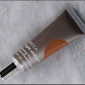 NEW Becca Light Shifter Dewing Tint (5.5)